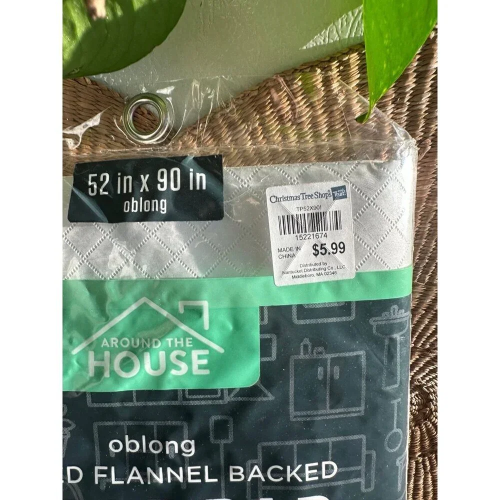 Oblong Quilted Flannel backed Table Pad NEW